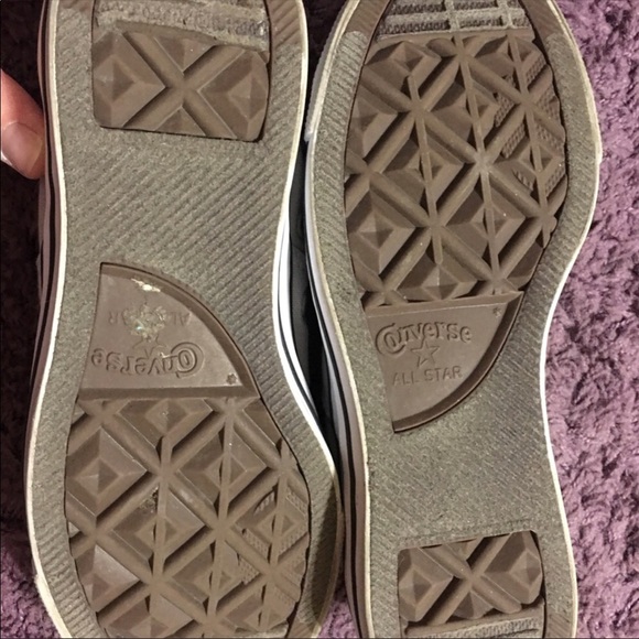 Converse - Picture 2 of 2